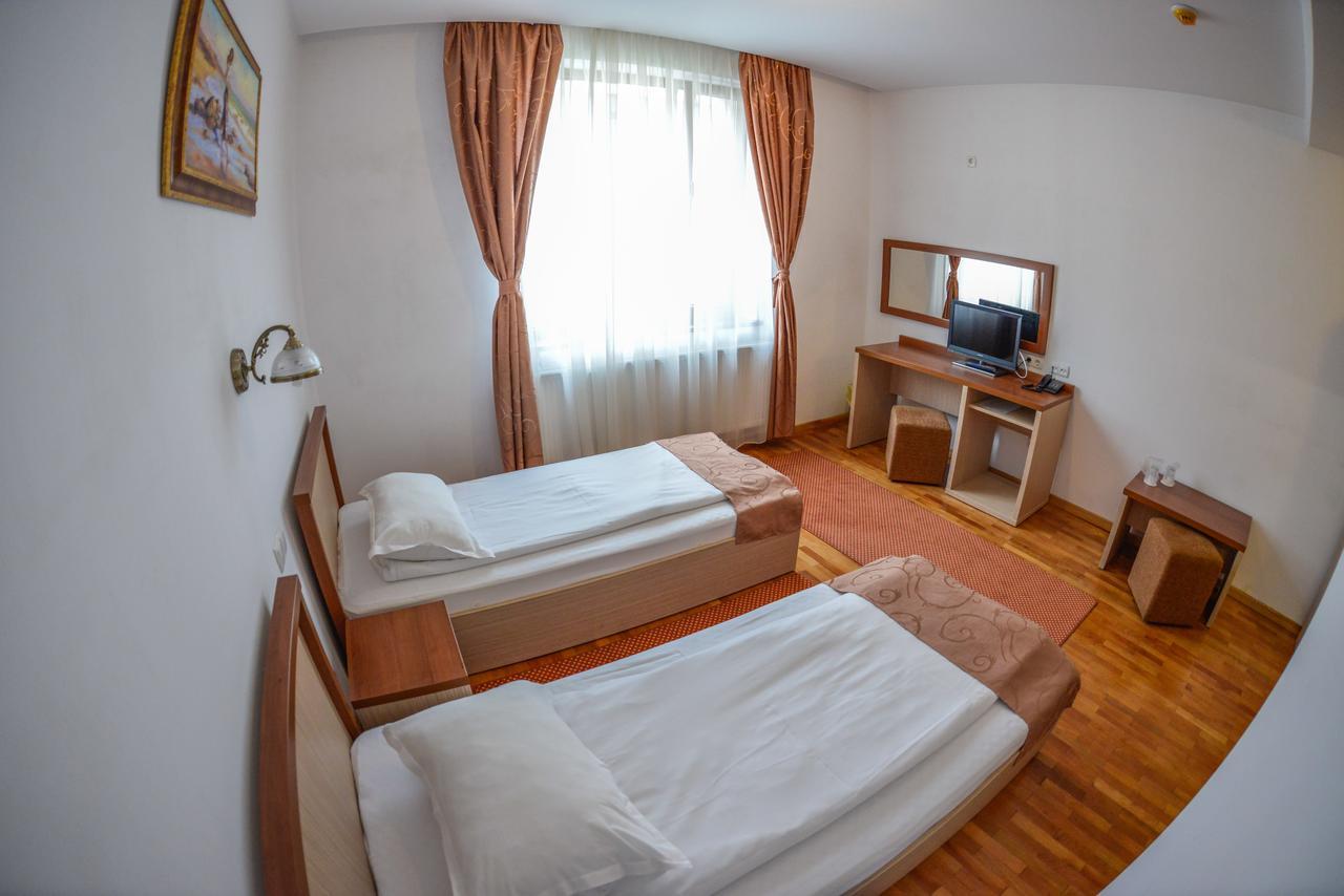 Hotel Posada Râmnicu Vâlcea Exterior foto