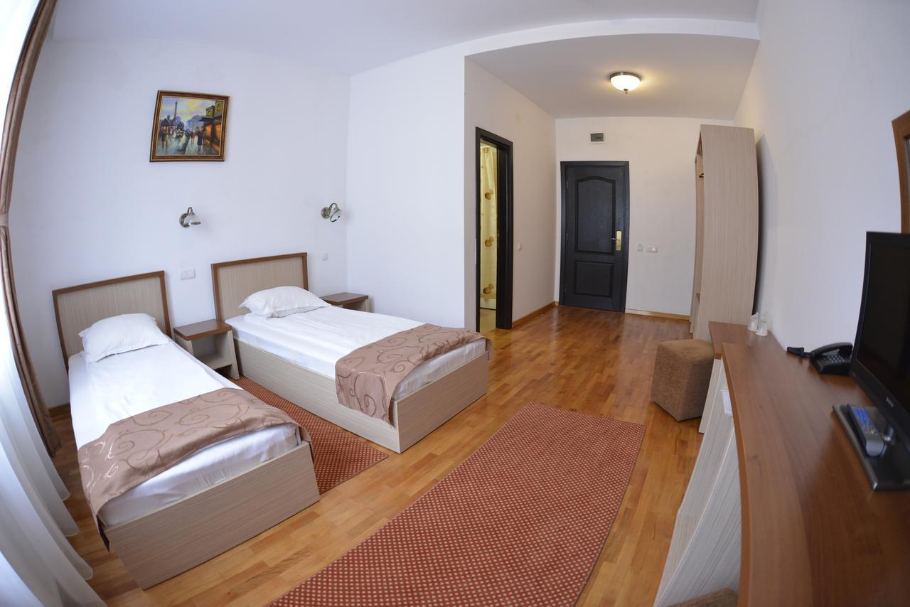 Hotel Posada Râmnicu Vâlcea Exterior foto